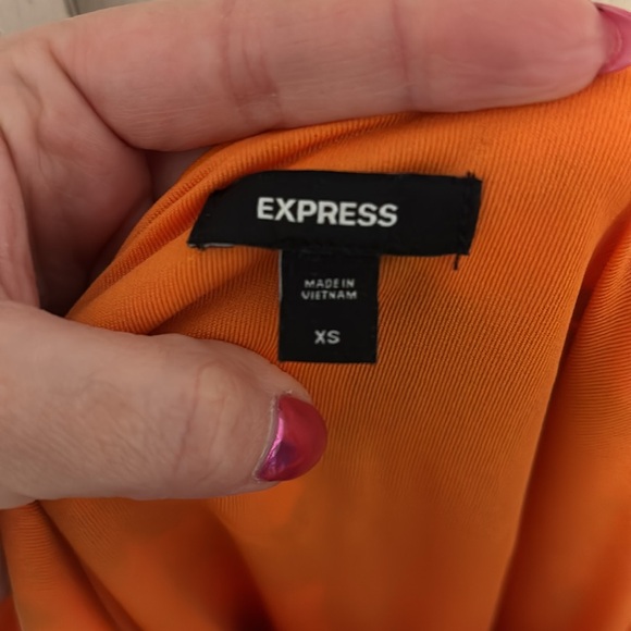 Express floral wrap dress - Picture 4 of 7